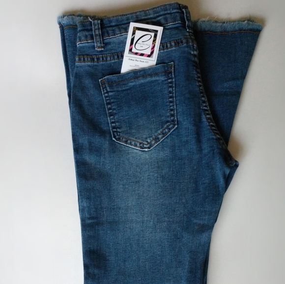 Denim flare fitted jeans. - Picture 9 of 12